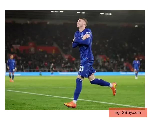 帕尔默推出C P字母结合庆祝动作品牌logo