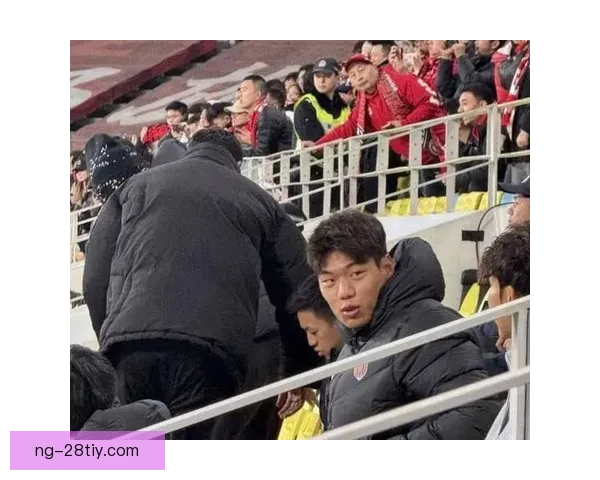 官方官宣贺一然加盟成都蓉城队